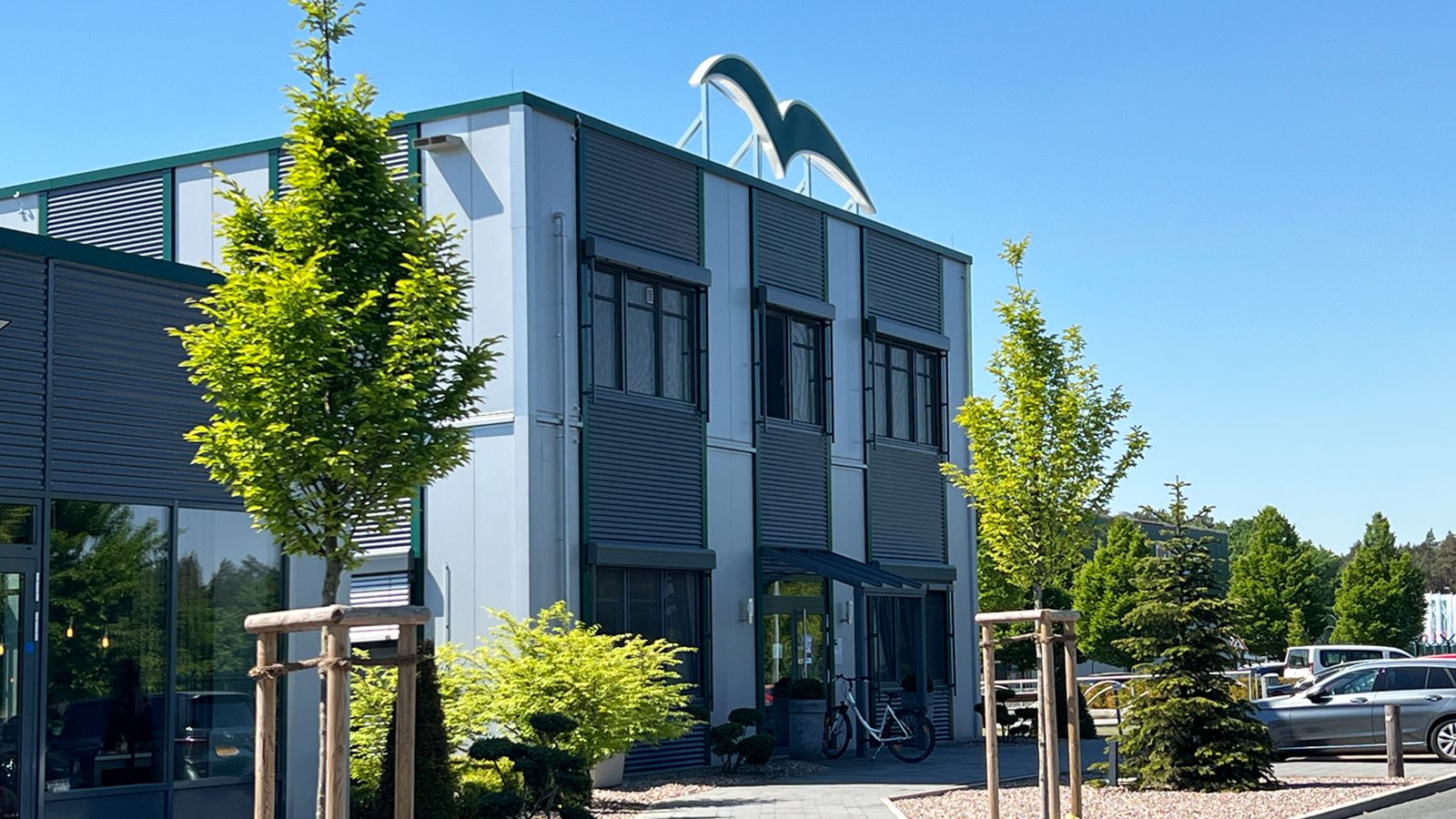 Aufstockung eines Bürogebäudes Celler Land Frischgeflügel