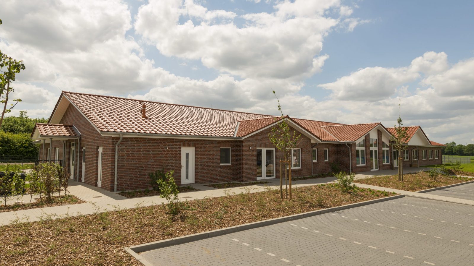 Zufahrt Haupteingang